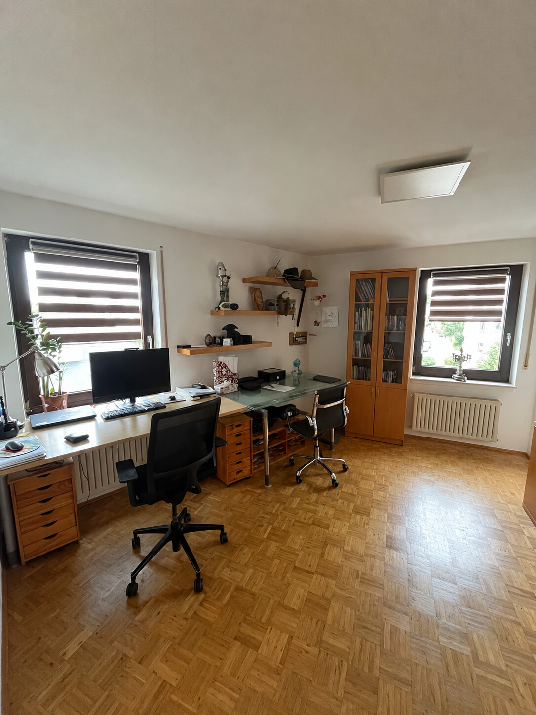 Gruppe &middot; Schlafzimmer/ Büro