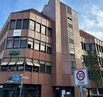 TITELBILD &middot; Hausansicht